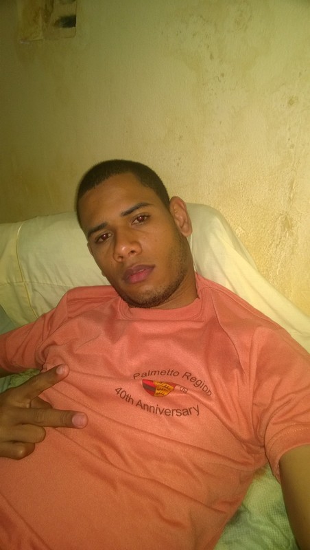 Date this foxy Dominican Republic man Lenny smil aqui from Santo Domingo DO23454