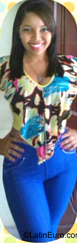 Date this stunning Dominican Republic girl Leysi from santo domingo DO23455