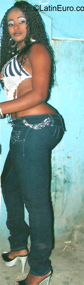 Date this charming Dominican Republic girl Natashia from Santo Domingo DO23469