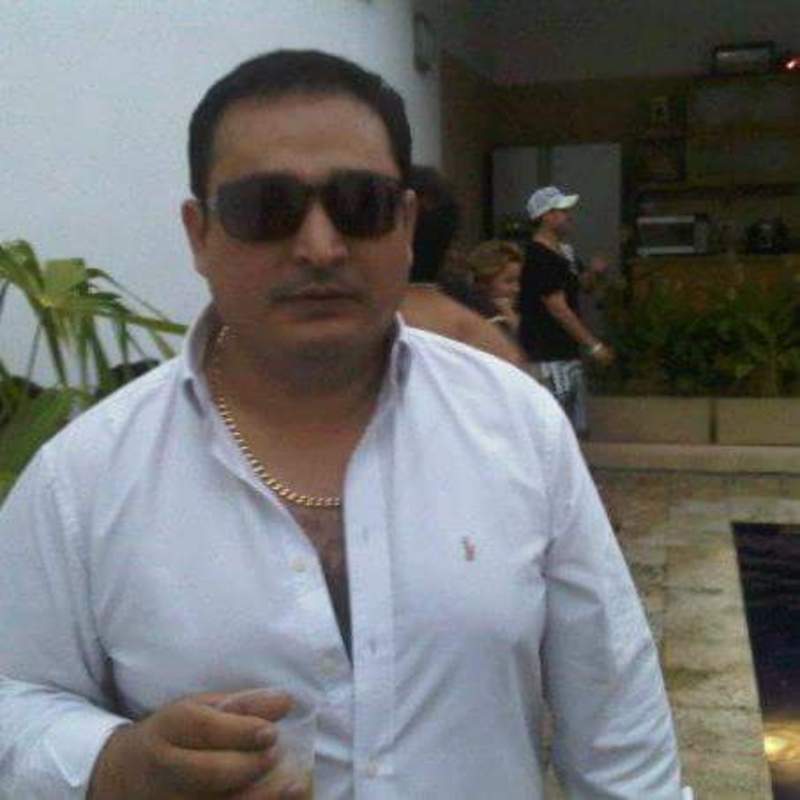 Date this tall Colombia man Nelson from Bogota CO18134