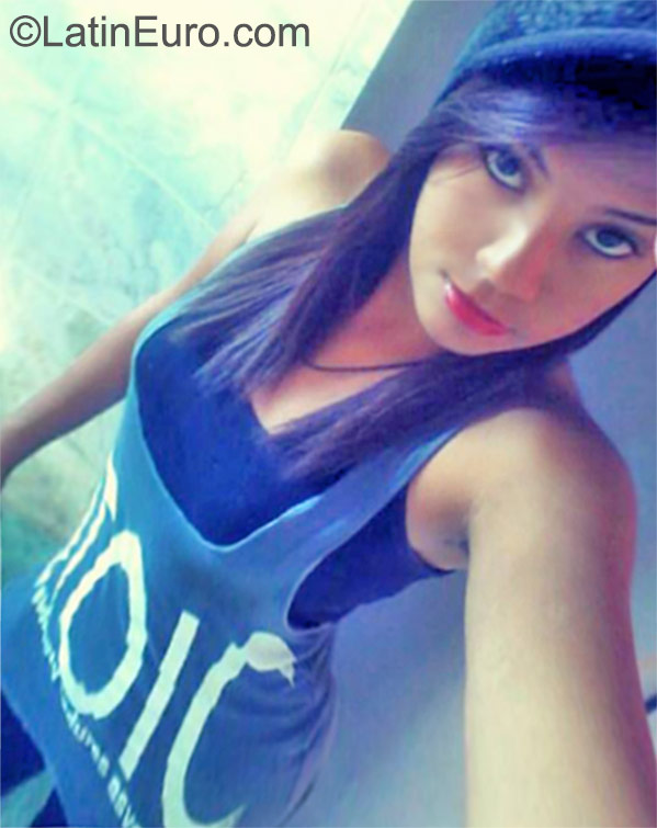 Date this exotic Venezuela girl Marlin from Caracas VE639