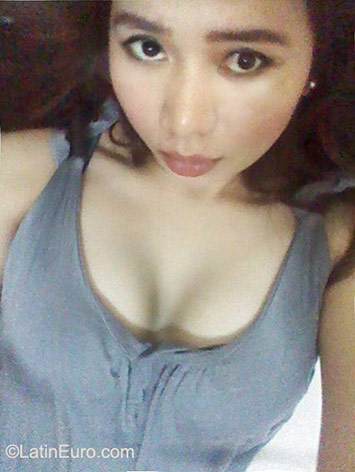 Date this exotic Philippines girl Crish from Balanga PH826