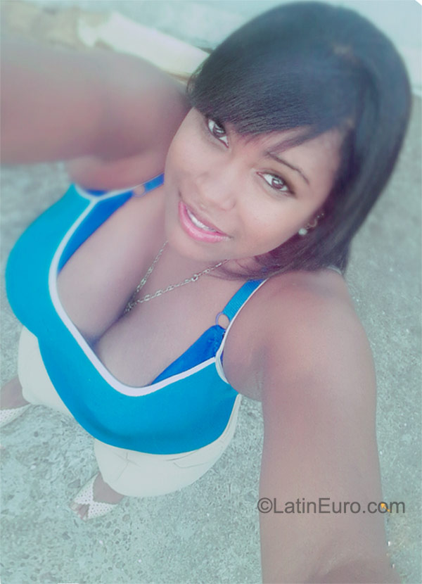 Date this sensual Panama girl Cereziita from Panama City PA732