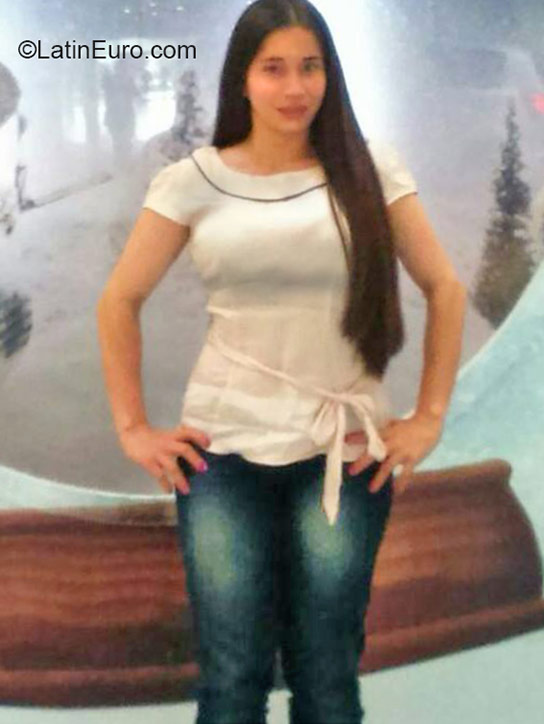 Date this passionate Colombia girl Martha liliana from Bogota CO18205