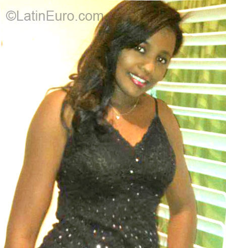 Date this tall Dominican Republic girl Virtedes from santo domimgo DO23775