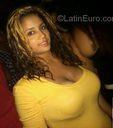Date this hard body Dominican Republic girl Mabelin from Puerto Plata DO23834