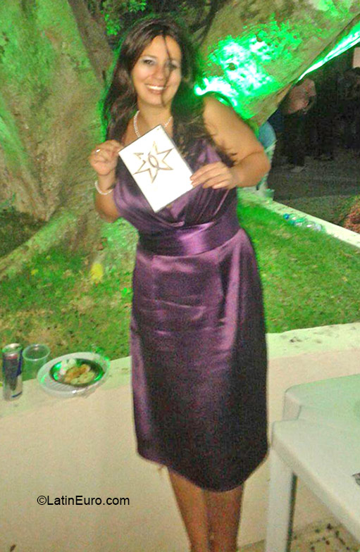 Date this fun Brazil girl Mila from Rio De Janeiro BR9499