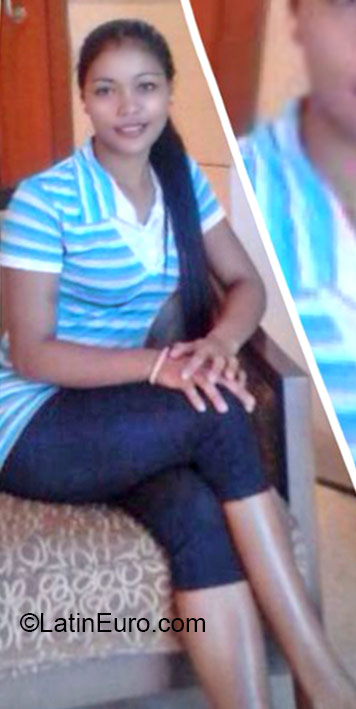 Date this passionate Philippines girl Vicky from Ilagan and jeddeh PH840
