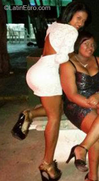 Date this sultry Dominican Republic girl Magaly from la altagracia DO23995