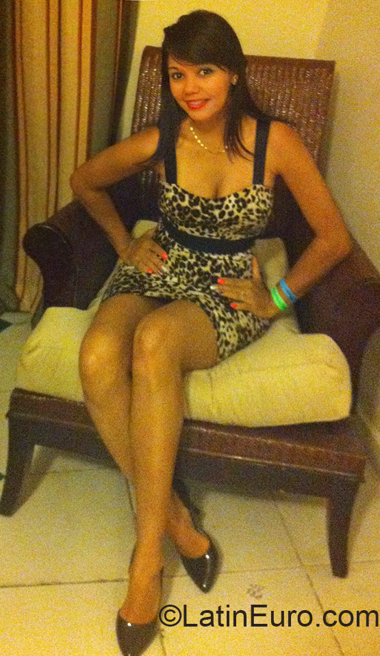 Date this funny Dominican Republic girl Esteph from Santo Domingo DO23999