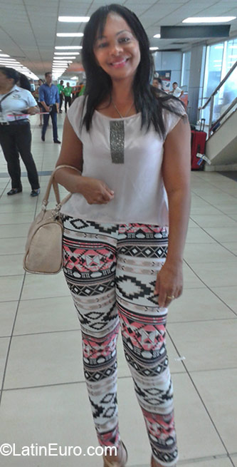 Date this good-looking Panama girl Cecilia from Panama City PA767