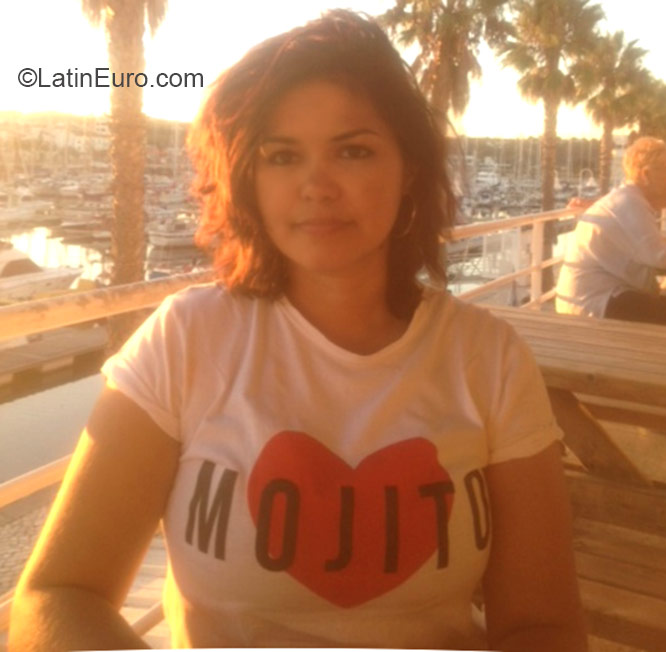 Date this cute United Kingdom girl Miss from Guildford GB849