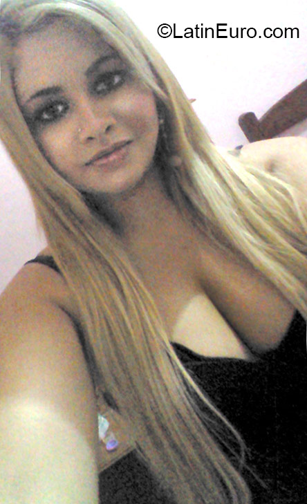 Date this sensual Brazil girl Usane from Sao Sebastiao Do Paraiso BR9530