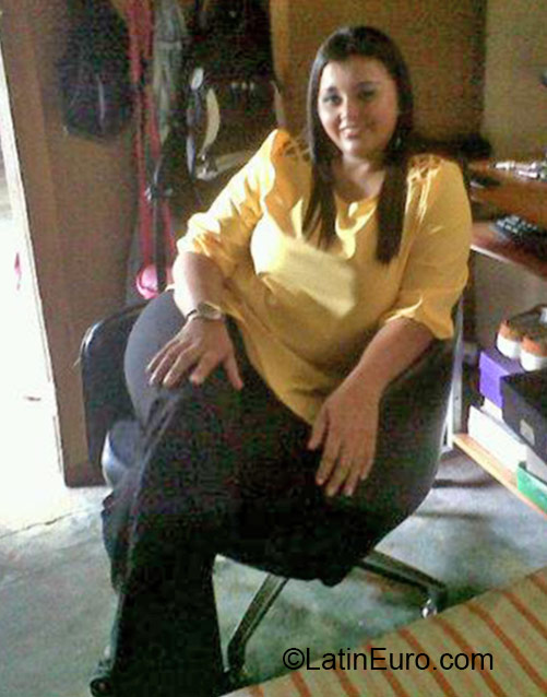 Date this exotic Honduras girl Cristy from Tela HN1859