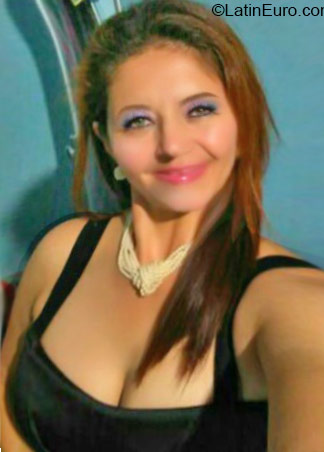 Date this exotic Honduras girl Yessy from Santa Barbara HN1868