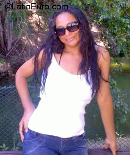 Date this stunning Brazil girl Francilene from Vitoria BR9536