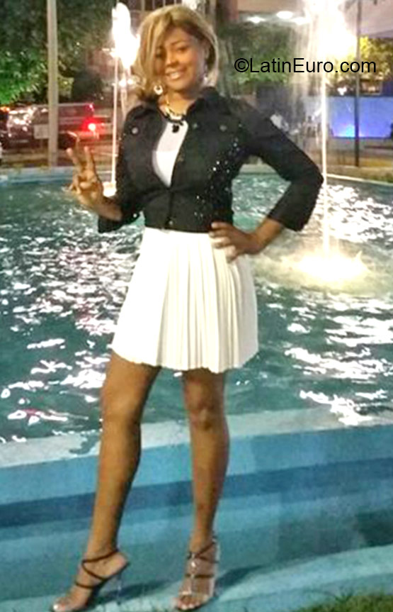 Date this passionate Panama girl Cecilia from Panama PA802