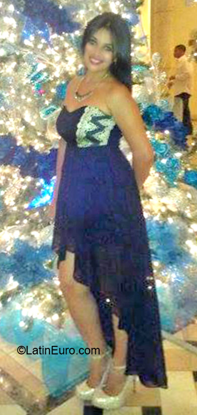Date this lovely Honduras girl Nicole from Tegucigalpa HN1886