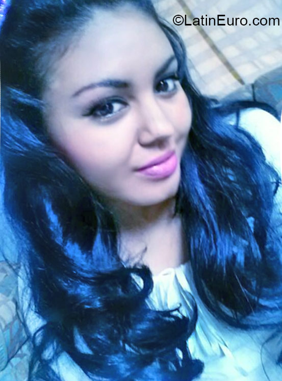 Date this funny Honduras girl Dania from La Ceiba HN1907