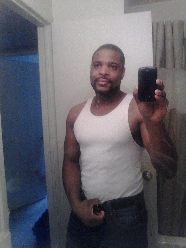Date this hard body United States man Terrill from Belleville US16868