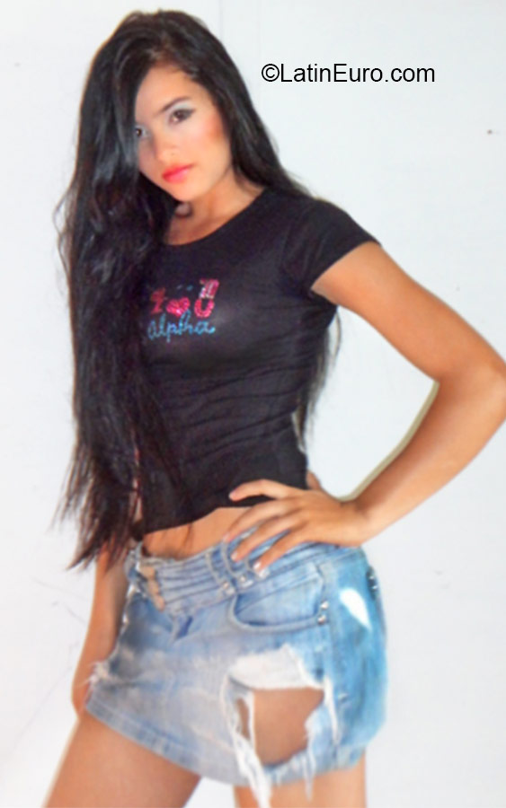Date this passionate Colombia girl Brigitte from Pereira CO18490