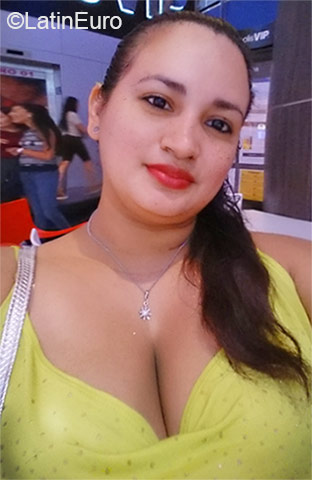 Date this young Panama girl Amanda from Panama City PA839