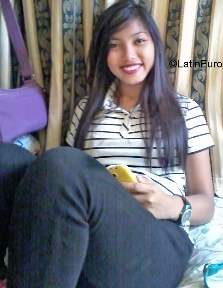 Date this georgeous Philippines girl Jadaia from Surigao City PH861