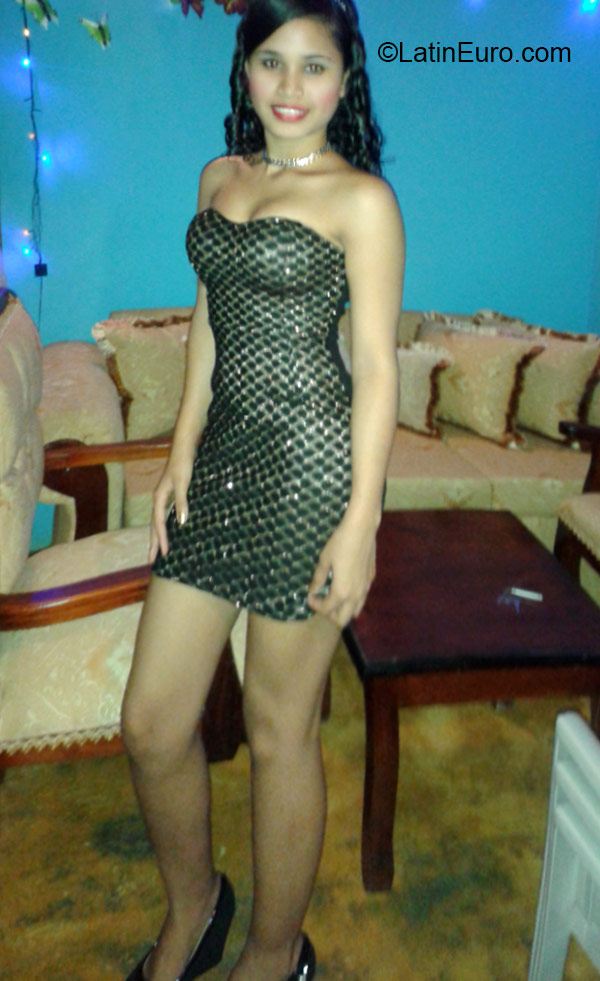 Date this good-looking Dominican Republic girl Nalsida from Santiago DO24515