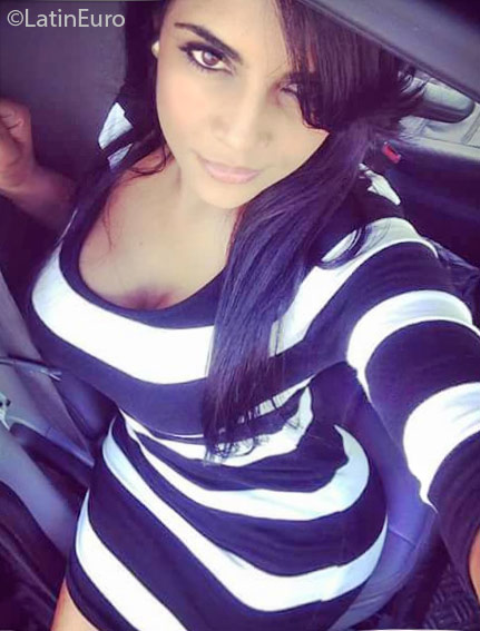 Date this young Dominican Republic girl Gleny from Santiago DO24636