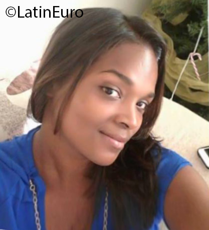 Date this exotic Dominican Republic girl Maria from Santiago DO24687