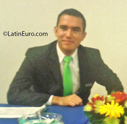 Date this hot Colombia man Mauricio from Bogota CO18589