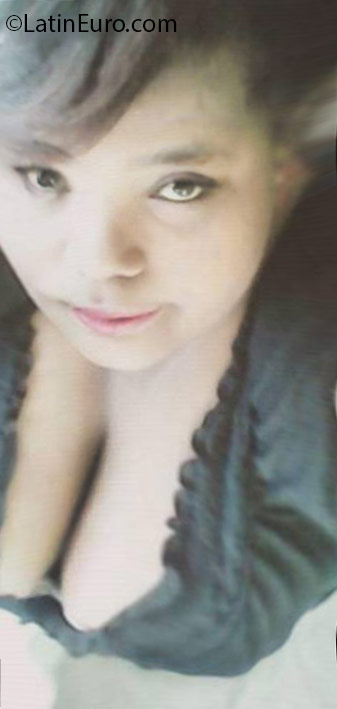 Date this passionate Dominican Republic girl Heidi from Santo Domingo DO24775