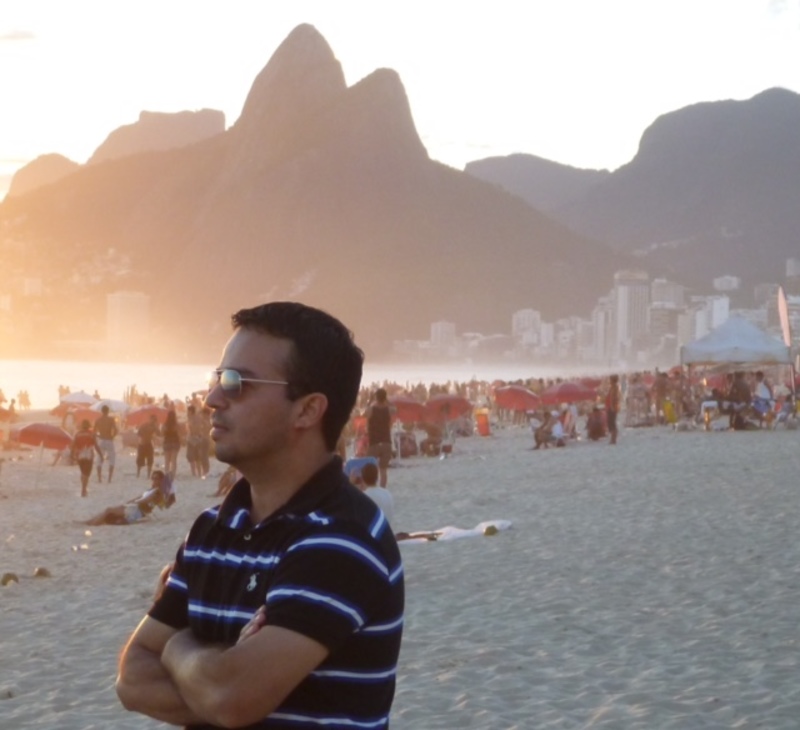 Date this athletic United States man Roberto from Dallas US16992