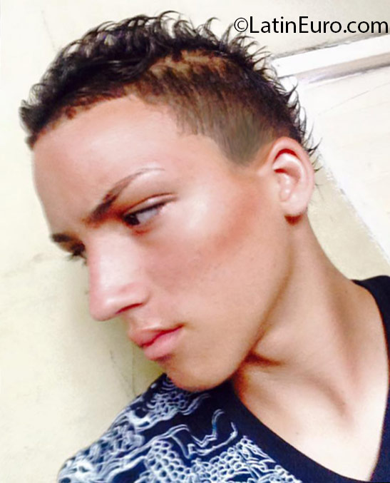 Date this funny Dominican Republic man Julious from Santiago DO24832