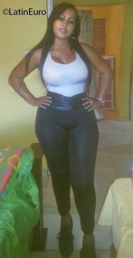 Date this beautiful Dominican Republic girl Rosa from Santiago DO24843