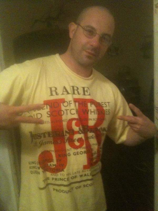 Date this pretty United States man Vanmooore from New York US17008