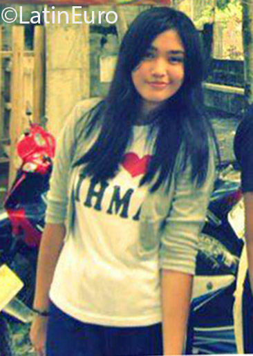 Date this voluptuous Philippines girl Mei from Cebu City PH871