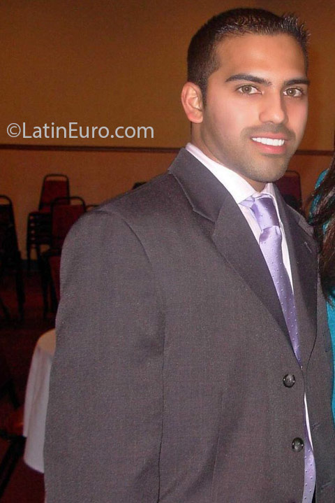 Date this fun United States man AliNYEEUU from New York US17025