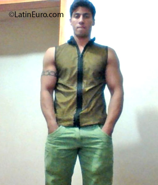 Date this happy Brazil man Altamir from Medianeira BR9571