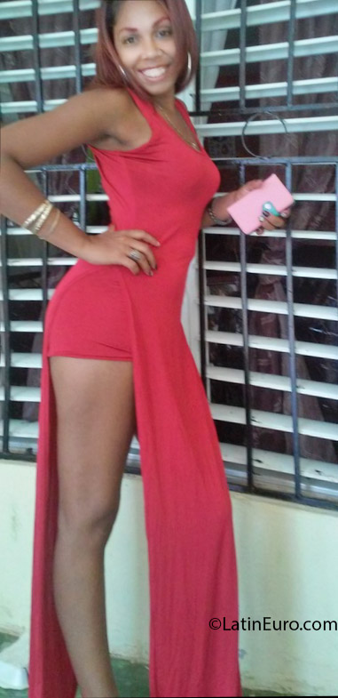 Date this tall Dominican Republic girl Altagracia from Santiago DO24959