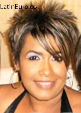 Date this cute Venezuela girl Siena from Caracas VE654
