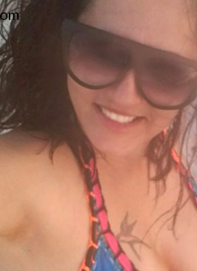 Date this tall Brazil girl Waleria from Goiania BR9590