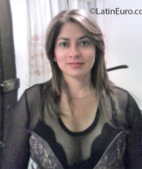 Date this sultry Colombia girl Marta from Medellin CO18691