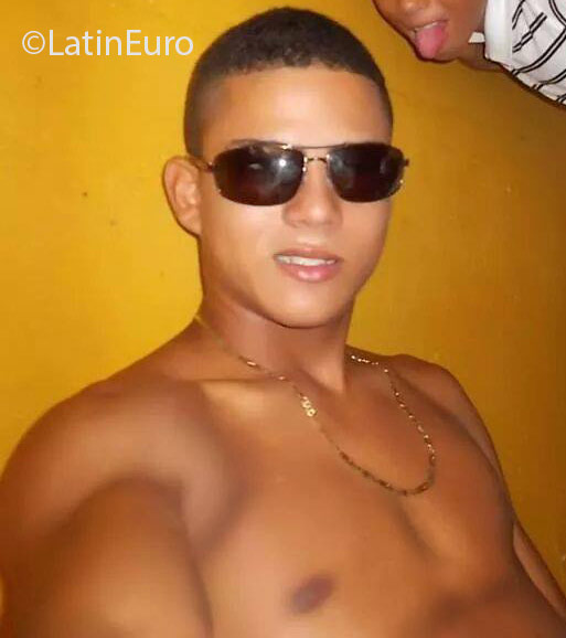 Date this hot Colombia man Javier from Barranquilla CO18696