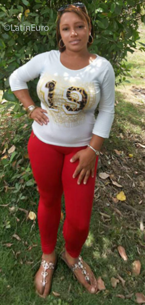 Date this sultry Panama girl Silla from Panama City PA898