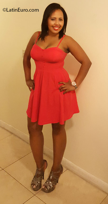 Date this foxy Honduras girl Fabiola from Choloma HN2047