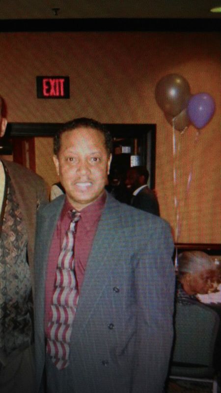 Date this foxy United States man Curtis from Ravenel US17126