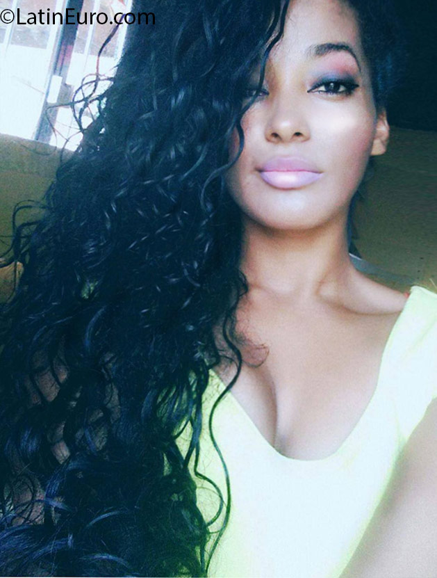 Date this passionate Brazil girl Denise from Sao Paulo BR9609