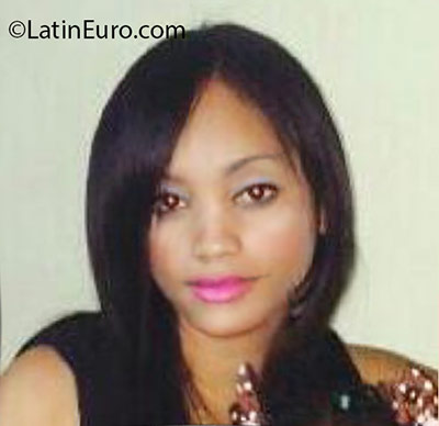 Date this fun Dominican Republic girl Jasmil from San Pedro De Macoris DO25190
