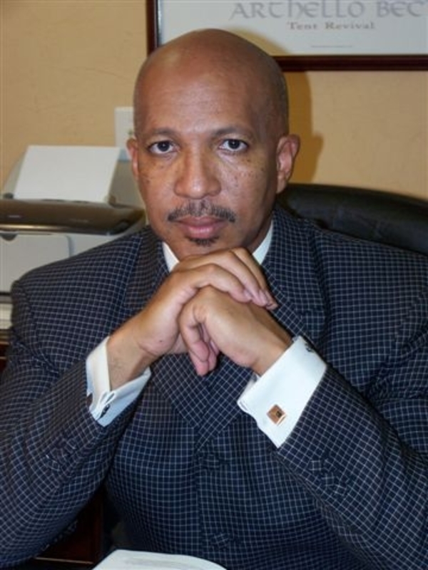 Date this fun United States man Dwight from Greensboro US17157